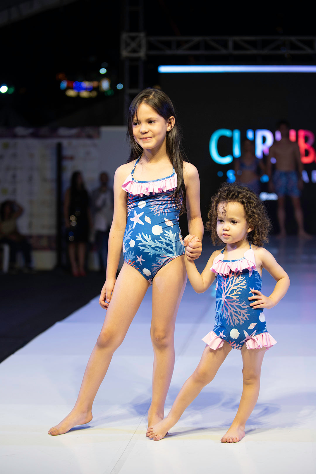 Entero Amar Girl — Tiras de graduar y protección UV