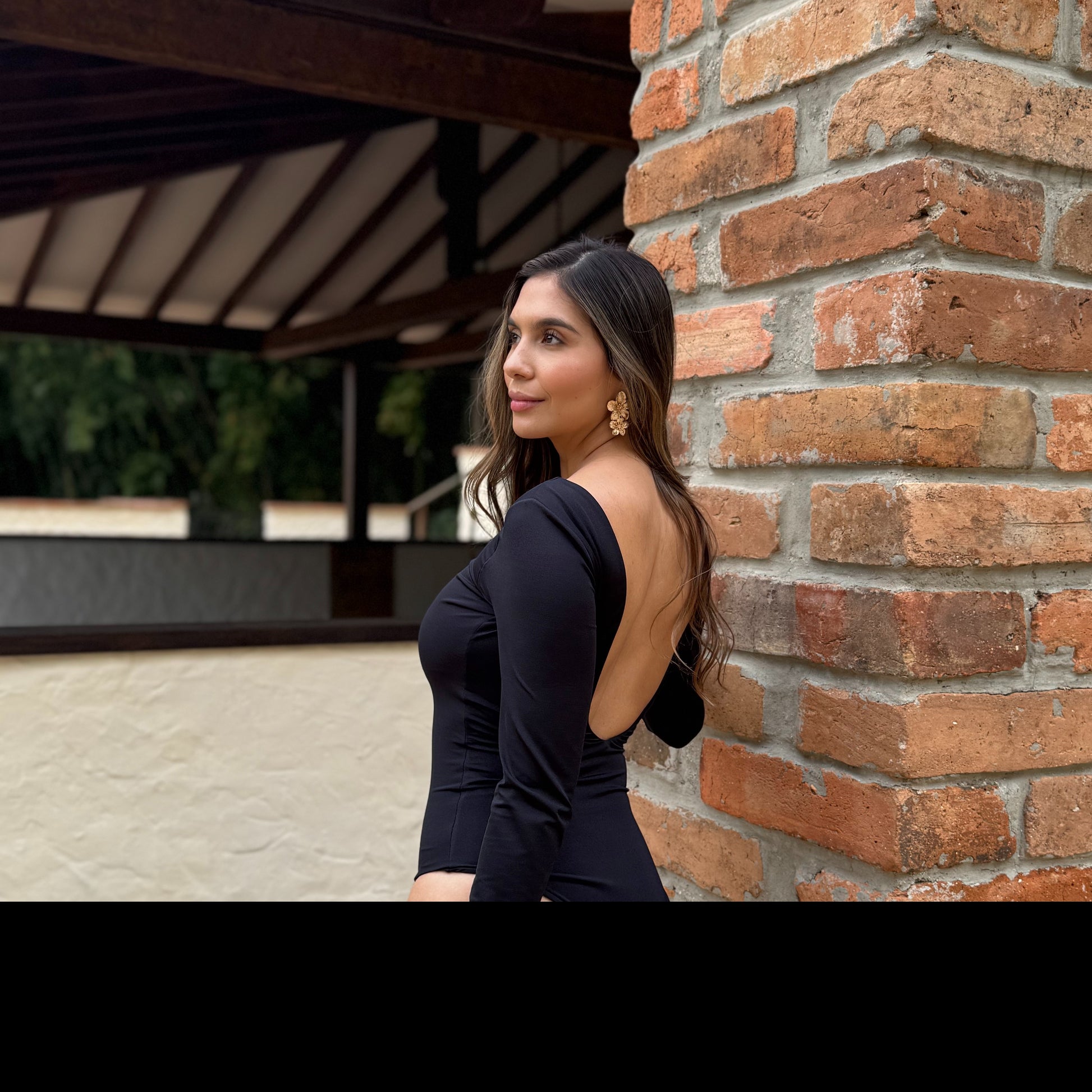 ENTERIZO OMÁN Negro – Control Abdomen & Diseño Colombiano